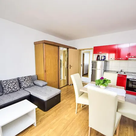 Appartement Mira-2 By Interhome Makarska