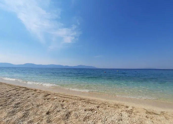 Apartman Mira-2 By Interhome Makarska